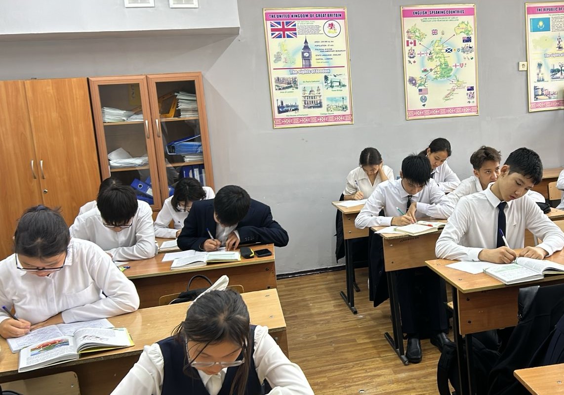 5–11-сынып оқушылары арасында «АПВ» тақырыбында диктант